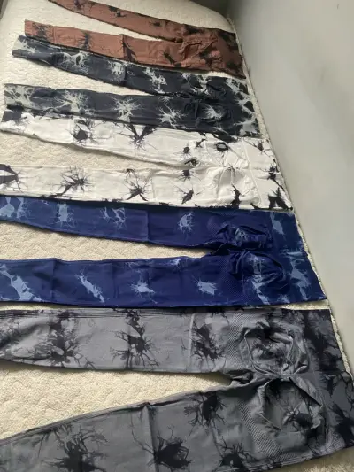 Calzas deportivas tie-dye azul y gris - miniatura 2