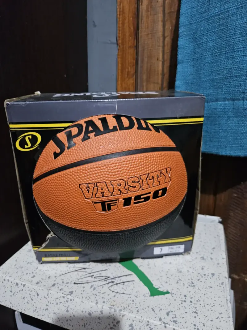 Balón de básquetbol Spalding Varsity