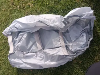 Mochila trekking porta bebé roja y gris - miniatura 4