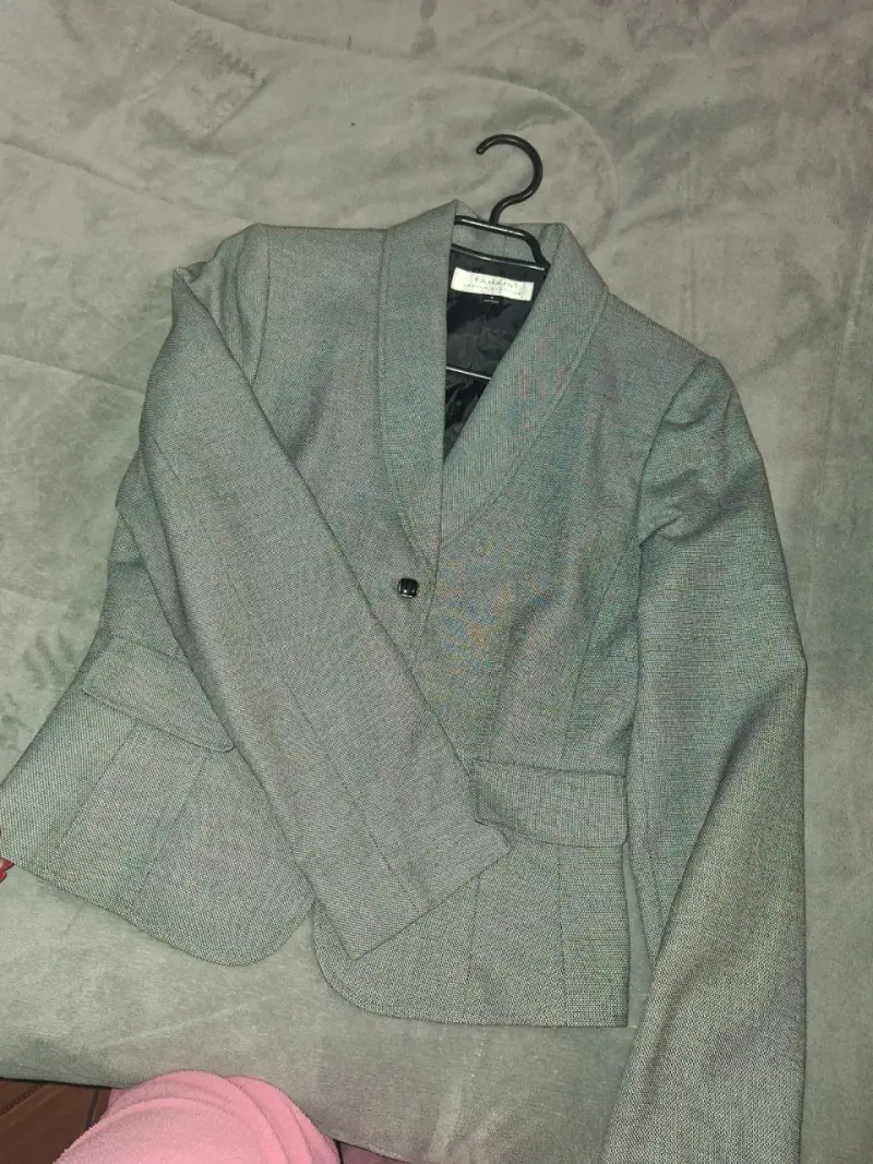 Blazer gris para mujer - 1