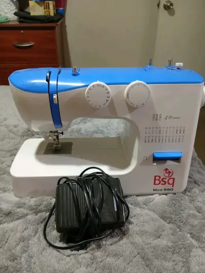 Máquina de coser Bsq Mod 990 - miniatura 2