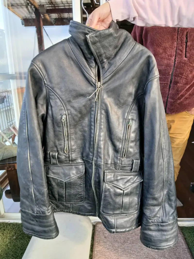 Chaqueta de cuero negra - 3
