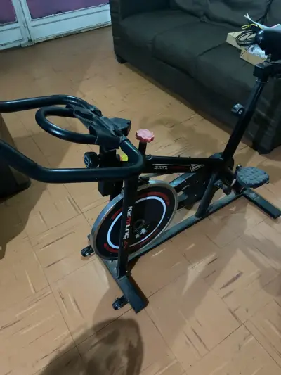 Bicicleta estática fitness negra - miniatura 1