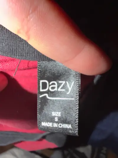 Polera roja con número 99 - miniatura 2