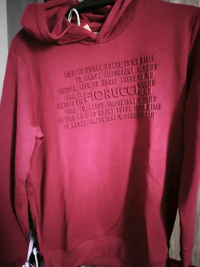 Polerón burdeo marca fiorucci - miniatura 2