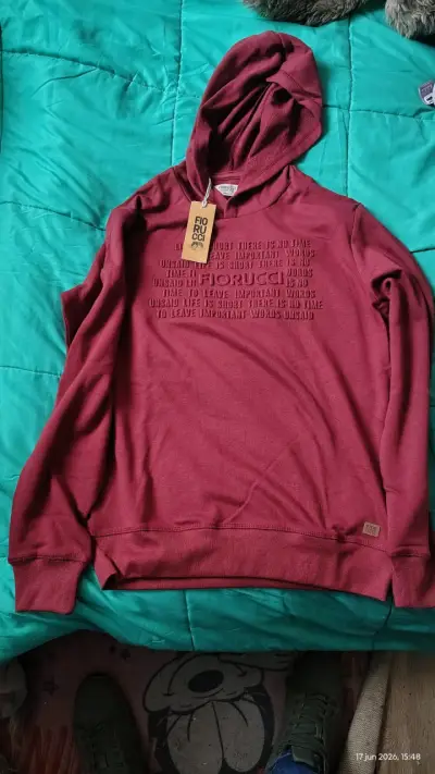 Polerón burdeo marca fiorucci - miniatura 6