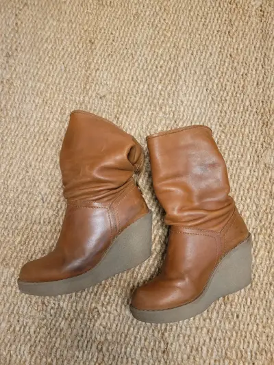 Botas de cuero marrón - miniatura 1