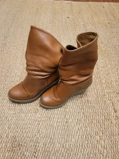 Botas de cuero marrón - miniatura 2