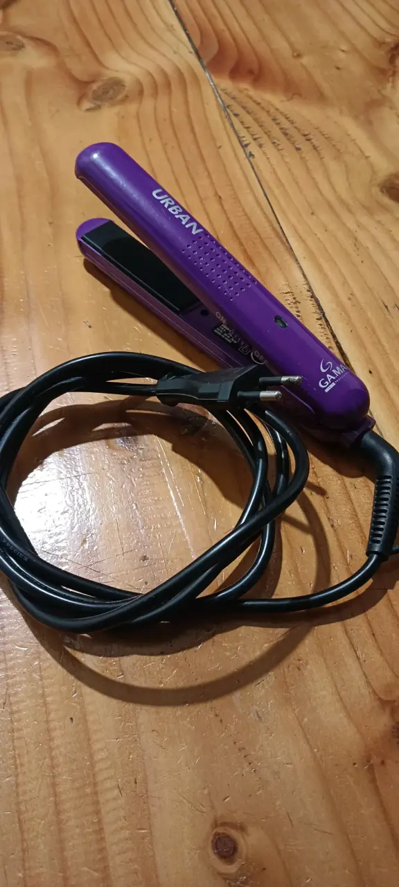 Plancha de pelo GA.MA Urban morada - 2