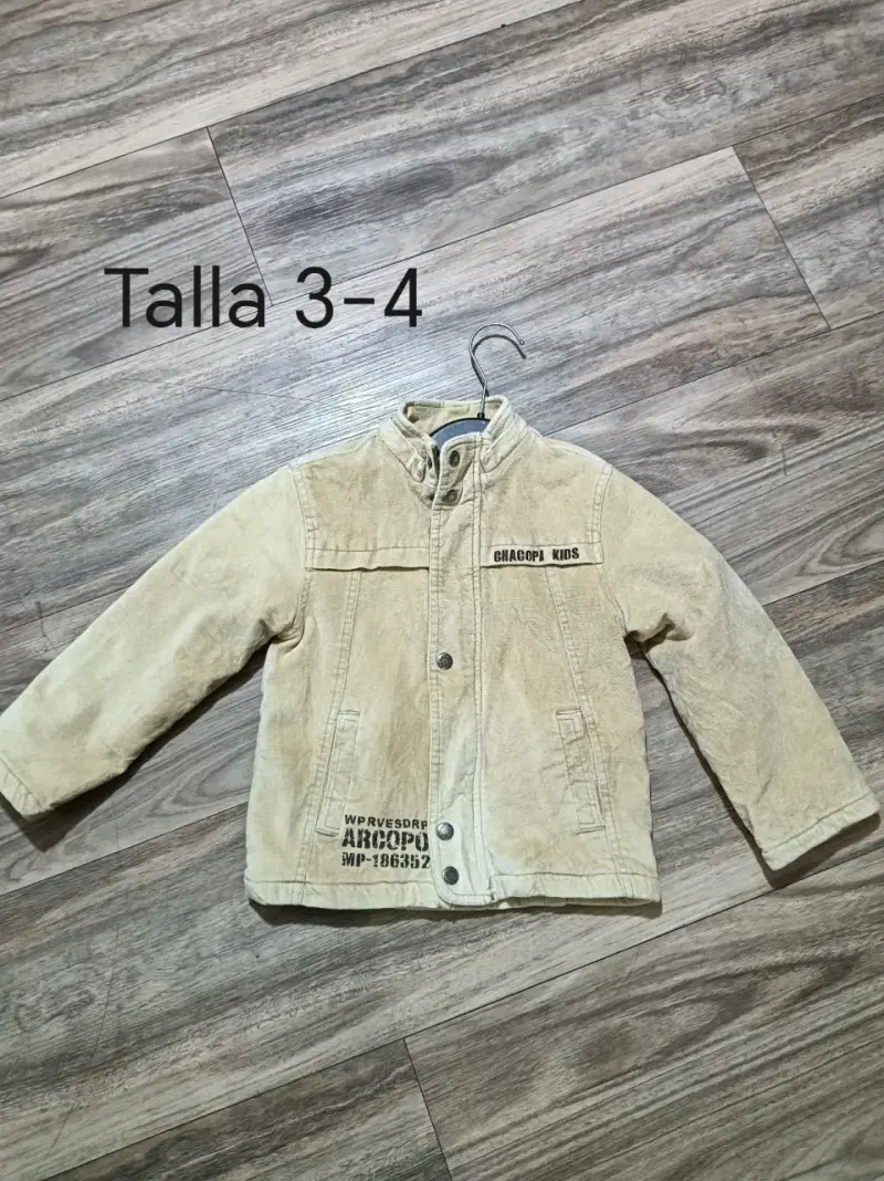 Chaqueta beige para niños
