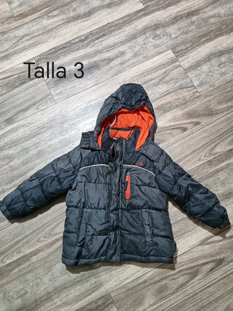 Chaqueta acolchada negra talla 3