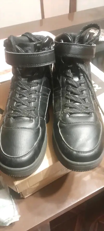 Zapatillas negras de cuero - miniatura 3