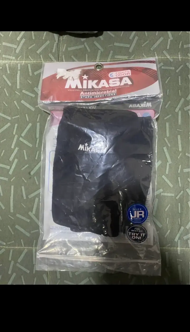 Rodillera Mikasa negra antimicrobial - 1