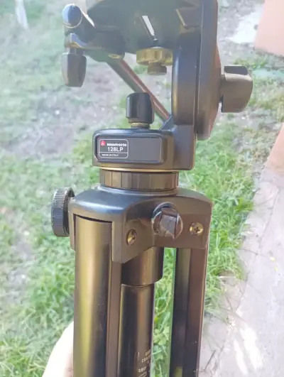 Trípode Soligor Modelo VT-6006 - miniatura 4
