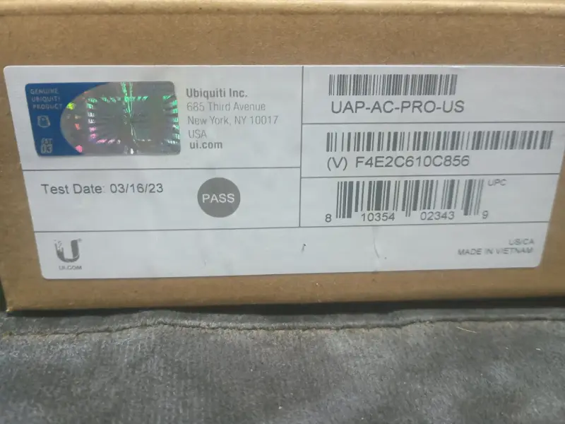 Punto de acceso Ubiquiti UAP-AC-PRO - 1