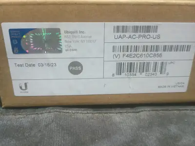 Punto de acceso Ubiquiti UAP-AC-PRO - miniatura 1