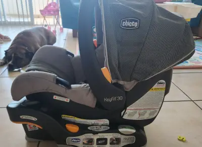 Coche de bebé marca Chicco - miniatura 4