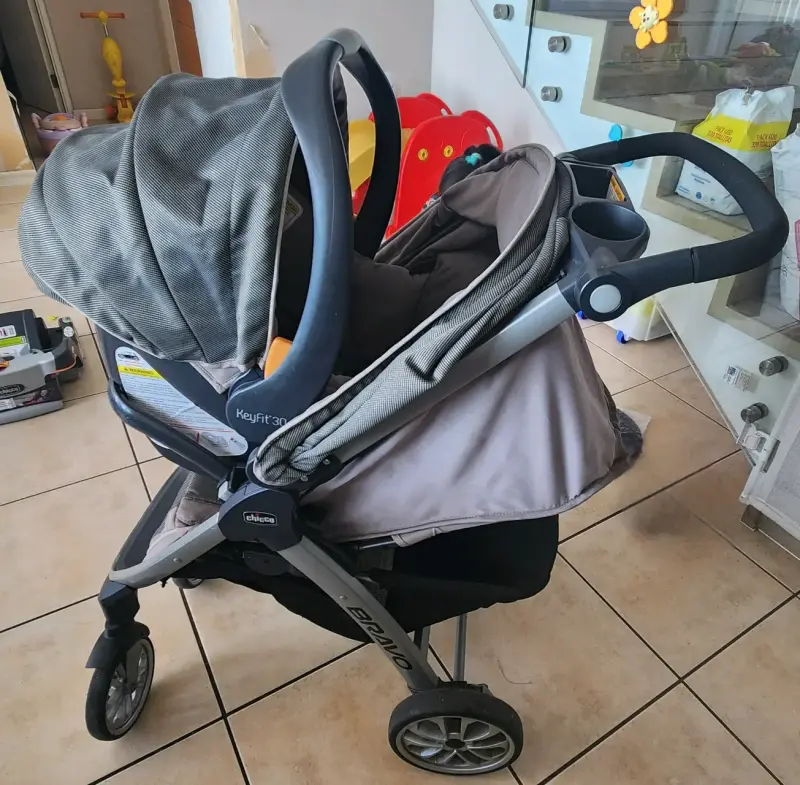 Coche de bebé marca Chicco - 5