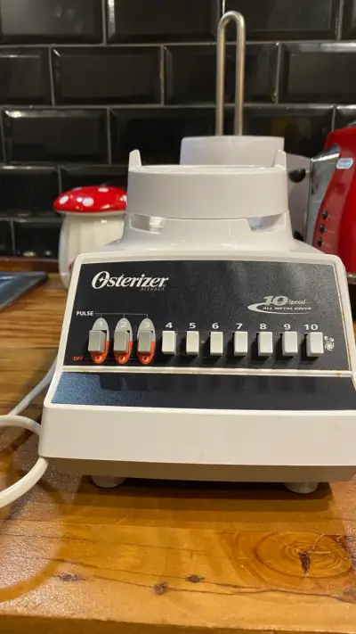 Licuadora Osterizer 10 velocidades - miniatura 4