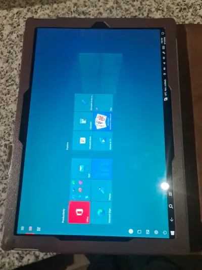 Tablet  Microsoft Surface pro 5 Windows con funda - miniatura 2
