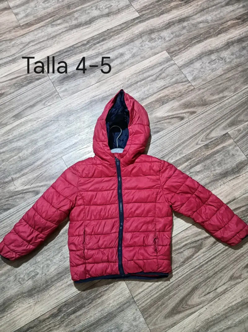 Chaqueta de niño roja