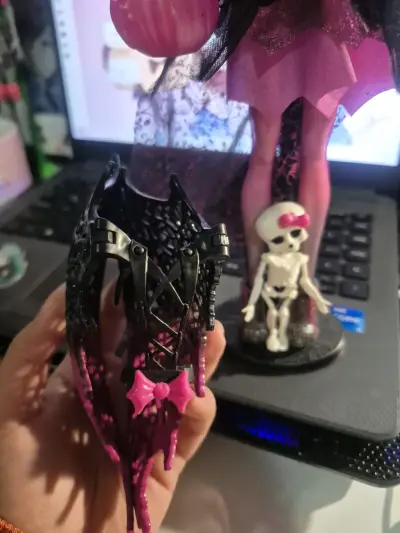 Draculaura Ghouls Rule (2012) Original - miniatura 4
