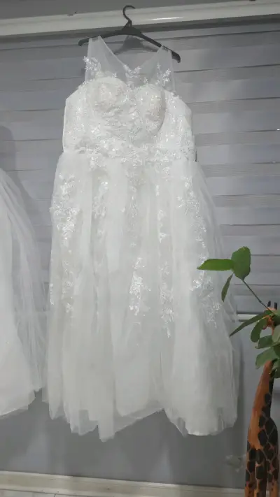 Vestido de novia encaje blanco - miniatura 1