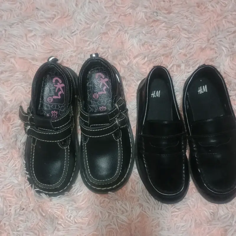 Zapatos escolares negros para niños - 1
