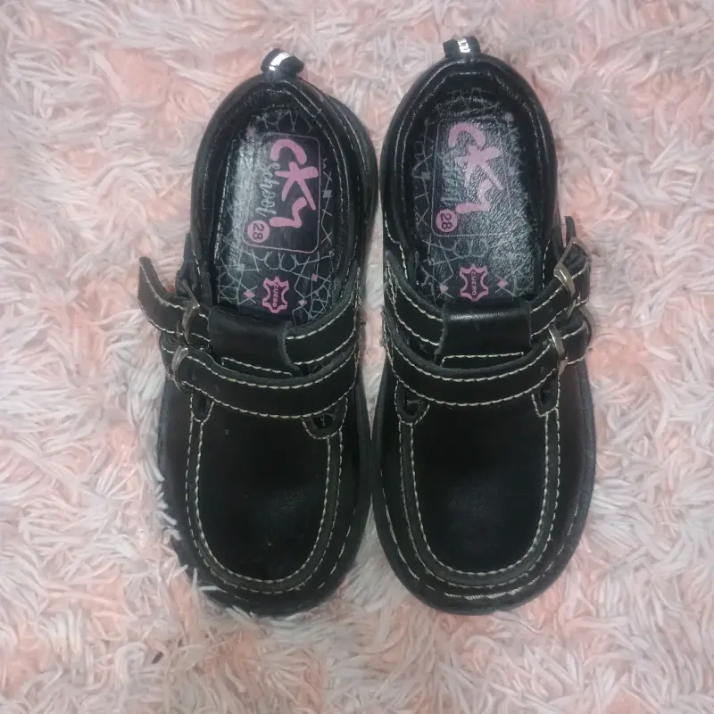 Zapatos escolares negros para niños - 2