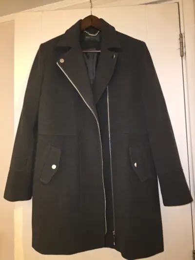 Abrigo gris elegante mujer - miniatura 1