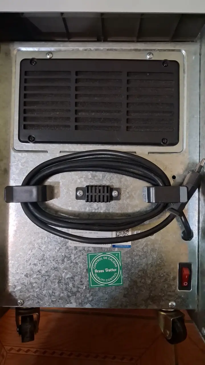 Estufa eléctrica Ursus Trotter - 5