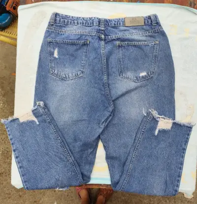 Jeans azules desgastados T44 - miniatura 3