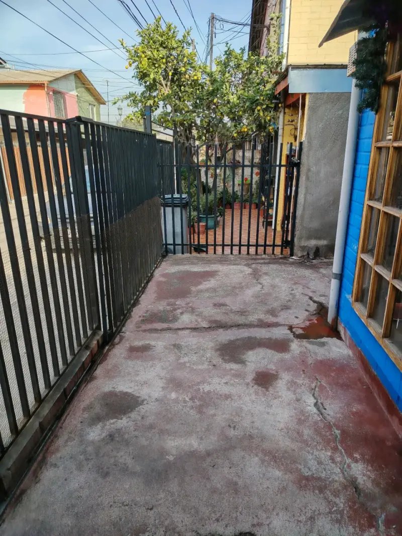 Vende su dueño casa de 2 pisos sólida - 2