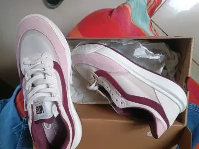 Zapatillas Vans bicolor nuevas - miniatura 2