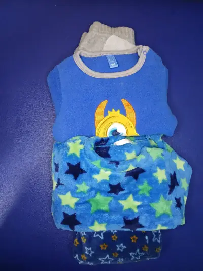 Pijamas enteritos para bebé - miniatura 2