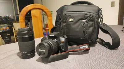 Cámara Canon EOS T6 2 lentes y bolso - miniatura 1