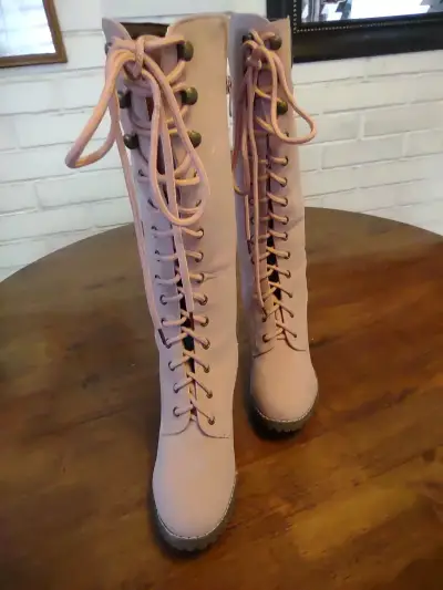 Botas altas rosadas con taco - miniatura 2