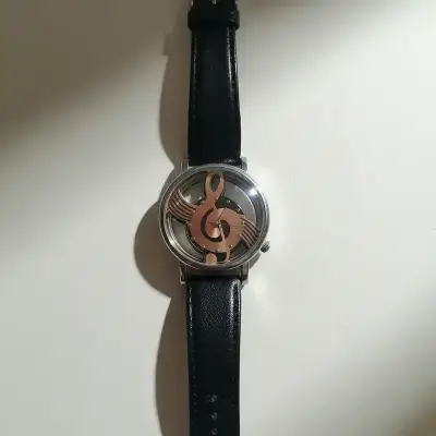 Reloj de pulsera diseño musical correa de cuero - miniatura 5