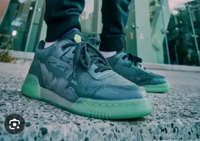 Zapatillas reebok lex Luthror verde neón - miniatura 1