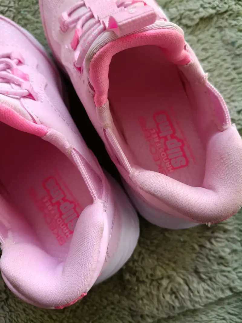Zapatillas rosadas Skechers NRO 24 - 3