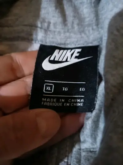 Polerón Nike - miniatura 2