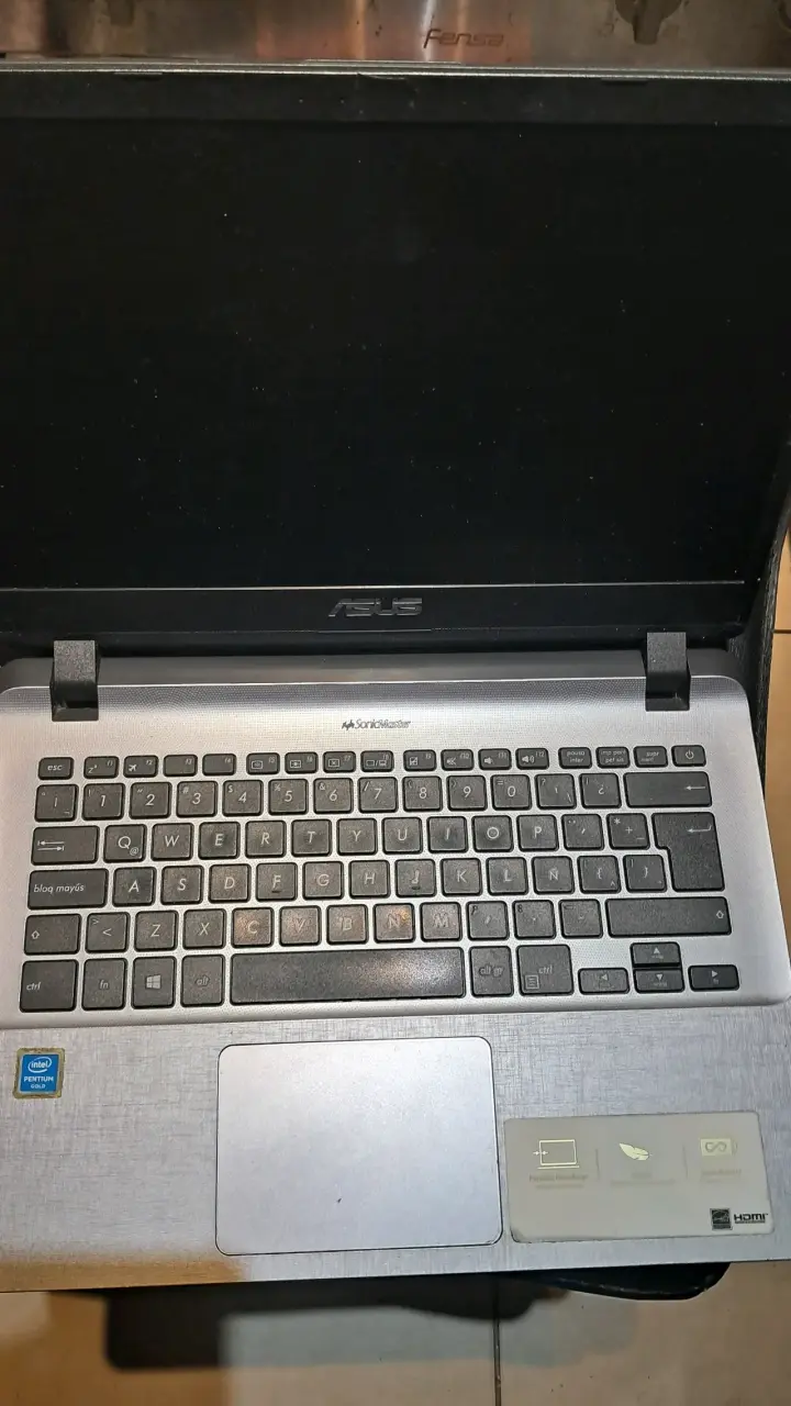 Notebook ASUS para repuesto - 2