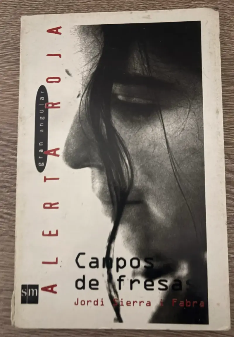 Libro 'Campos de Fresas' usado