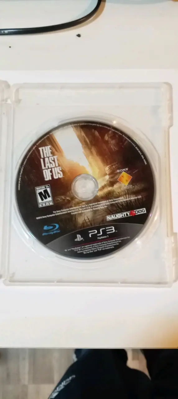 Juegos PS3: Killzone 3 y The Last of Us - 3