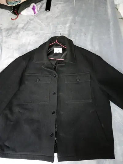 Chaqueta negra de lana - miniatura 2
