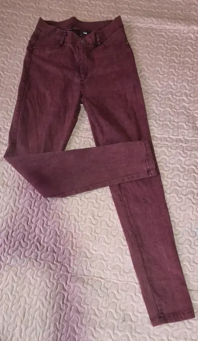 Conjunto blusa y pantalón, y un tapado - miniatura 3