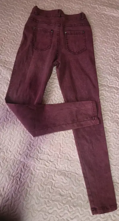 Conjunto blusa y pantalón, y un tapado - miniatura 4