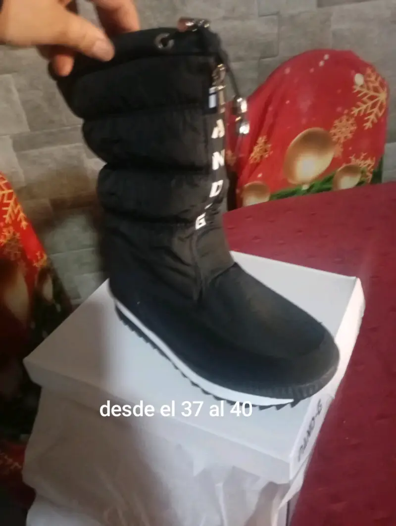 Botas negras acolchadas - 1