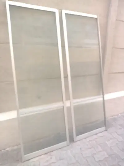 Puertas o ventanas de aluminio con vidrio - miniatura 1