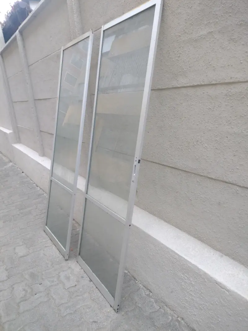 Puertas o ventanas de aluminio con vidrio - 3